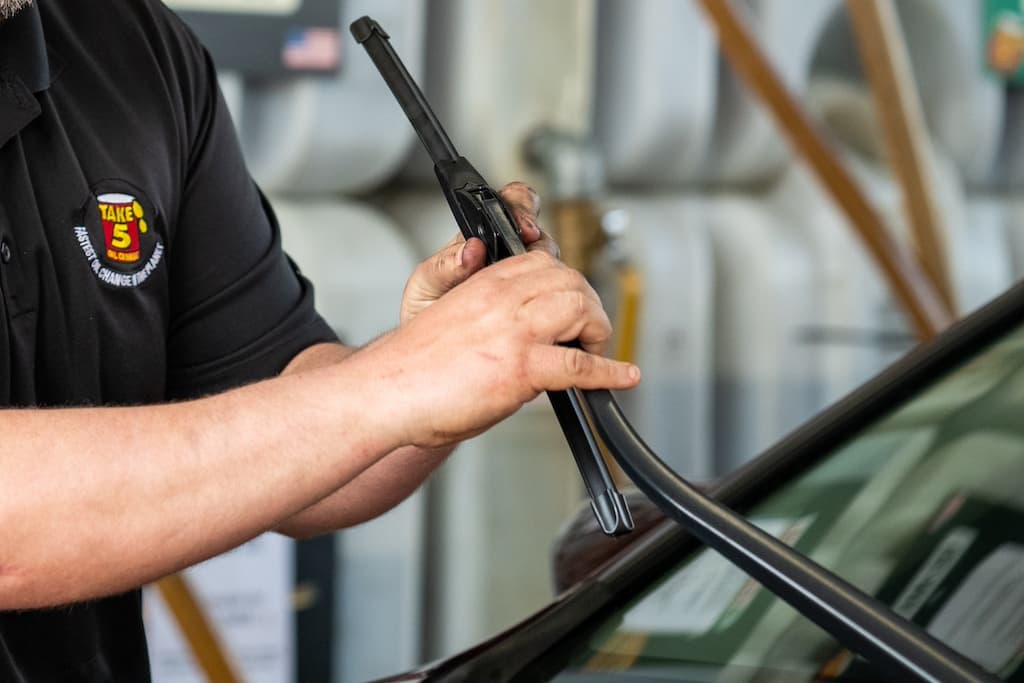 Windshield Wiper Blades: See Clearly, Drive Safely Image