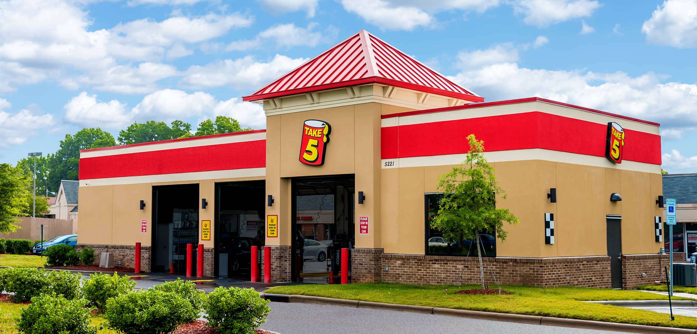 Take 5 Oil Change Accelerates Franchise Growth, Climbs Industry Rankings Newsroom Article